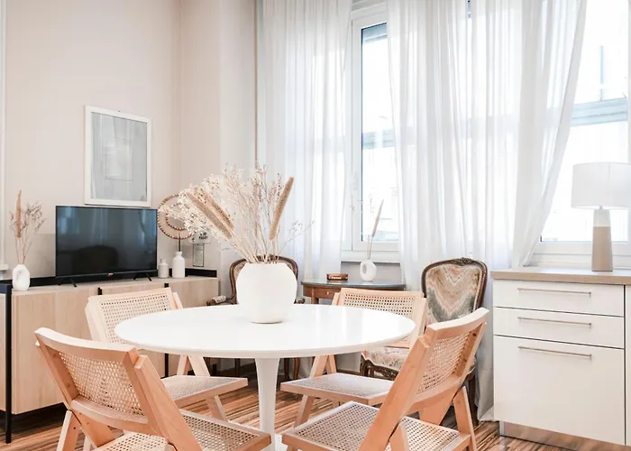 Easylife - - Unione 2 - Duomo * Milán